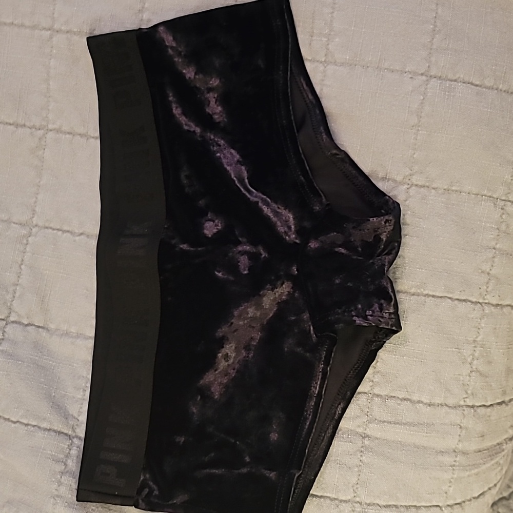 Victoria’s Secret PINK Velvet Logo Boyshort Panty Black S NWOT